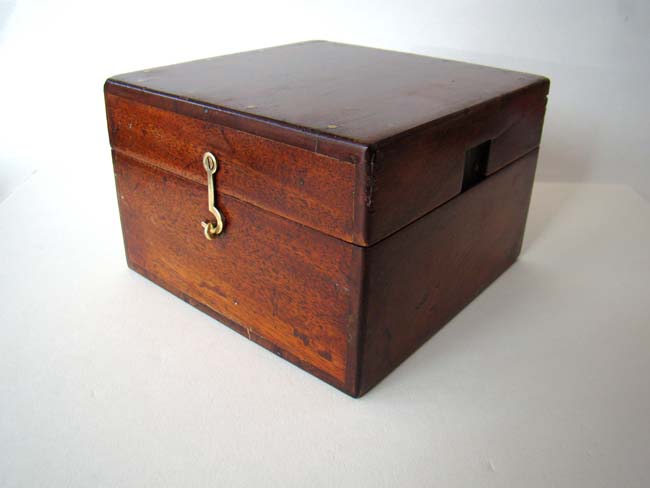 A Beautiful 19th century small boat Compass signed 'E.S. Ritchie, Boston' and retailed by Negus, New York, circa 1869 — image 2